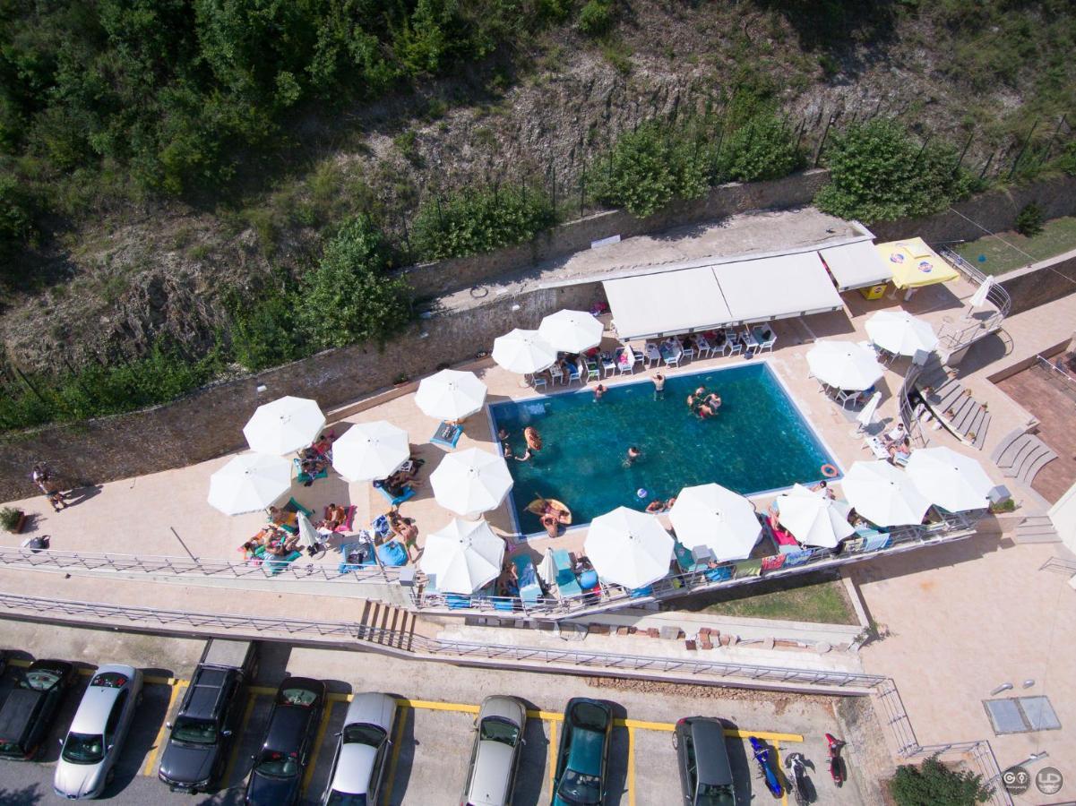 Nymfes Hotel Като-Лутраки Экстерьер фото